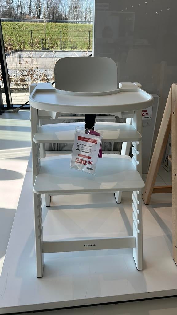 Showmodel Kidsmill up meegroeistoel wit incl voorbeugel/blad, Ophalen, Nieuw, Meegroeistoel, Afneembaar eetblad