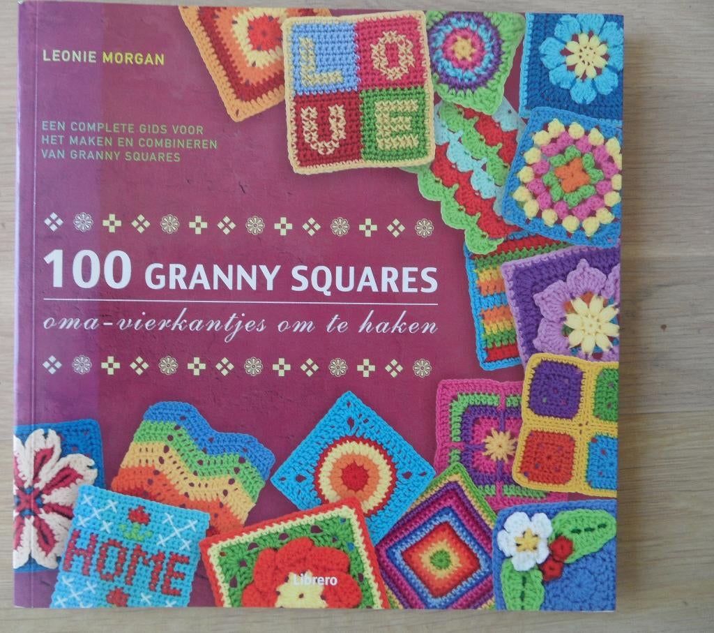 Boek 100 Granny squares Oma vierkantjes om te  haken , Hobby en Vrije tijd, Ophalen of Verzenden, Nieuw, Haken, Patroon of Boek