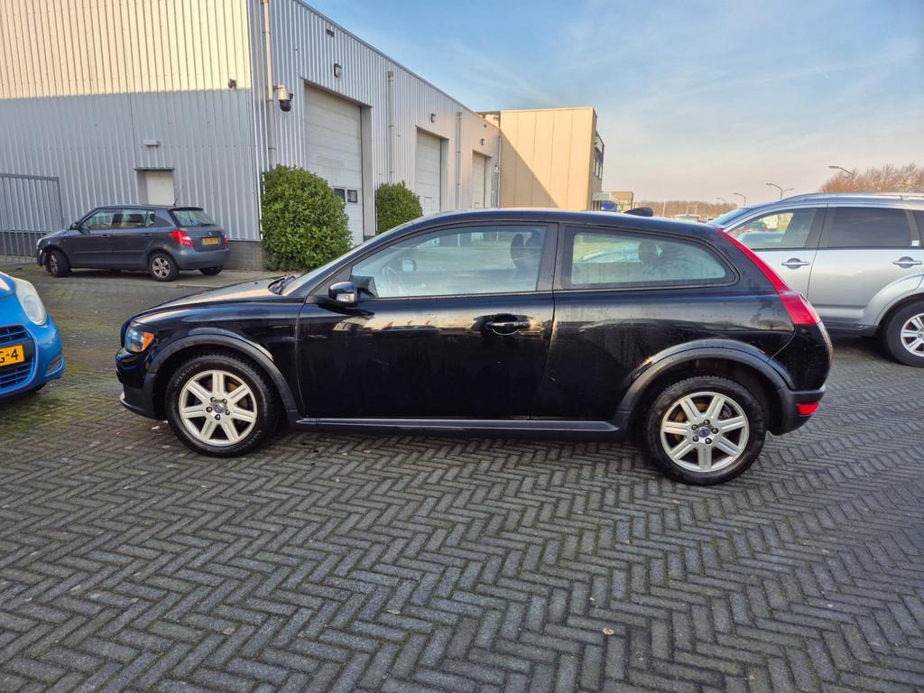 Volvo C30 2.0 Momentum / APK 20-03-27, Voorwielaandrijving, Gebruikt, Zwart, 4 stoelen