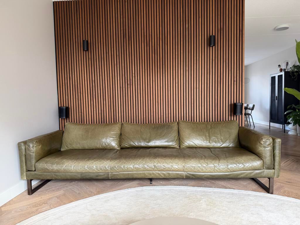 Side Bank 4,5-zits Massai Olive leer Loods 5, Huis en Inrichting, Banken | Bankstellen, Ophalen, 250 tot 300 cm, Gebruikt, Rechte bank