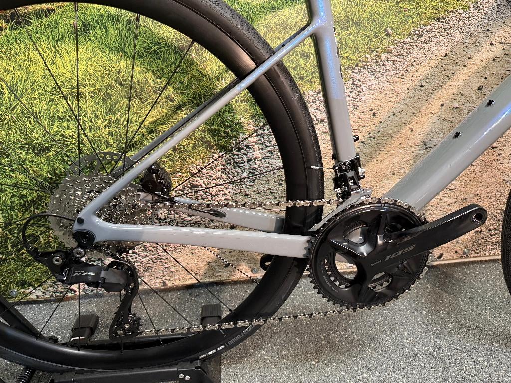 NIEUW LIV Avail Advanced 2 Disc S 2026 Shimano 105 € 2.799,-, Ophalen, 28 inch, Carbon, Nieuw