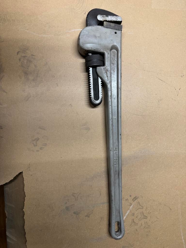 FACOM 133A.24 Pijptang Amerikaans Model Licht Metaal 600mm, Ophalen of Verzenden, Zo goed als nieuw