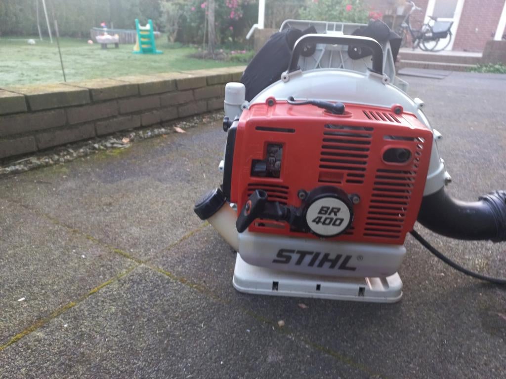 Krachtige stihl rugdrager bladblazer br 400, Ophalen, Ruggedragen, Zo goed als nieuw, Stihl