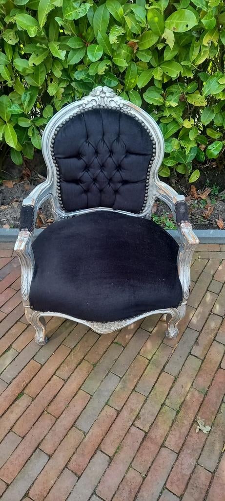 Vintage Kinderstoel met Zwarte Bekleding, Huis en Inrichting, Stoelen, Ophalen, Gebruikt, Zwart, Vintage
