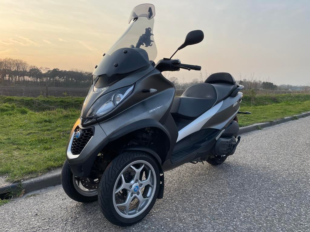 Piaggio MP3 500 LT ABS HPE Business 2018 – LeoVince