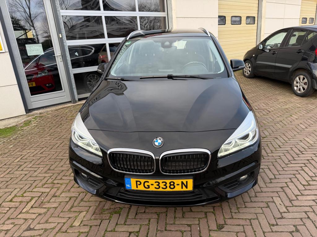 BMW 2-serie Active Tourer 216i Centennial High Executive | D, Voorwielaandrijving, Stof, Gebruikt, Zwart