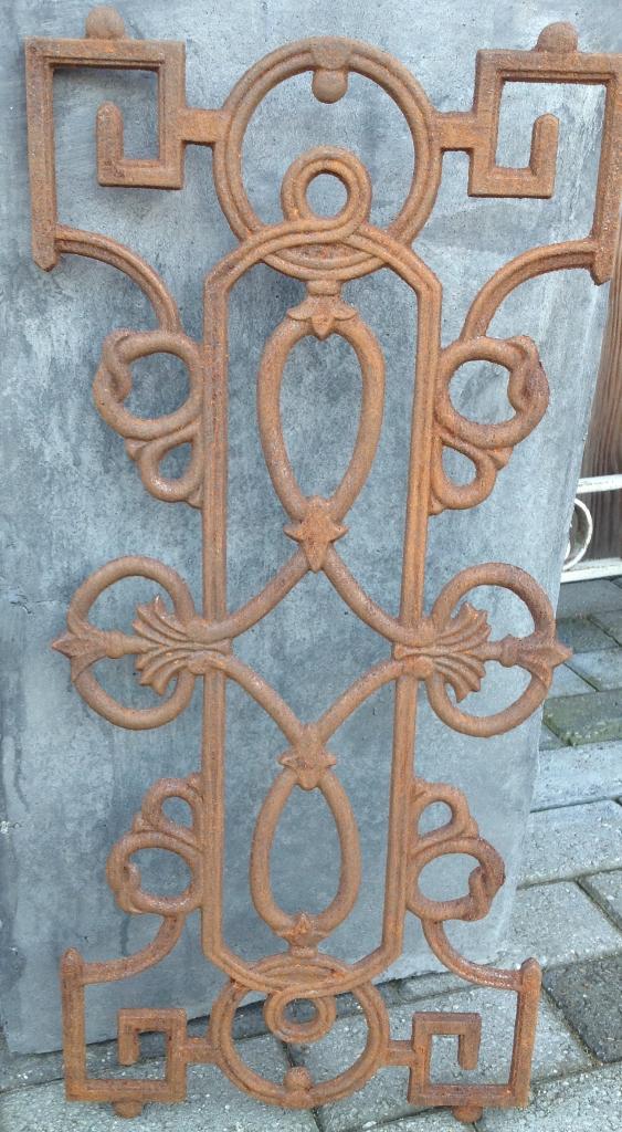 Deurrooster gietijzer finn 30,5/68 in twee kleuren., Ophalen of Verzenden