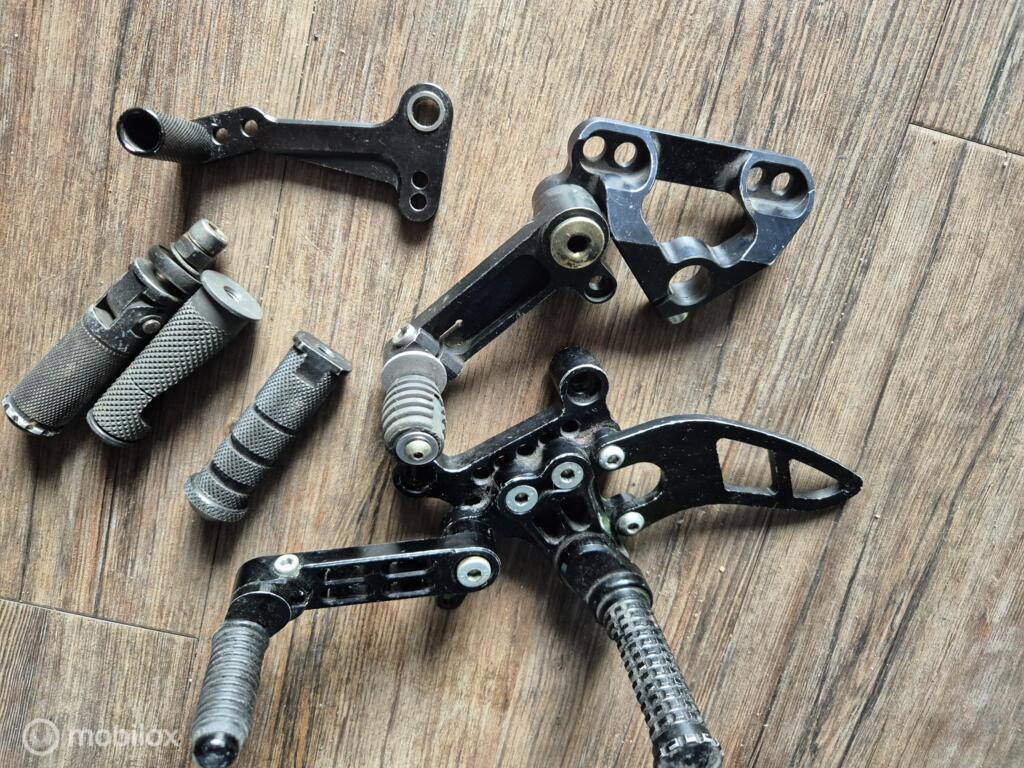 Voetsteun voetsteps pedalen corse corsa 748 916 996 998, Gebruikt, Factorystore.service@ducati.com, Ophalen of Verzenden, Via Antonio Cavalieri Ducati, 74/5, 74/6, 40132 Bologna BO