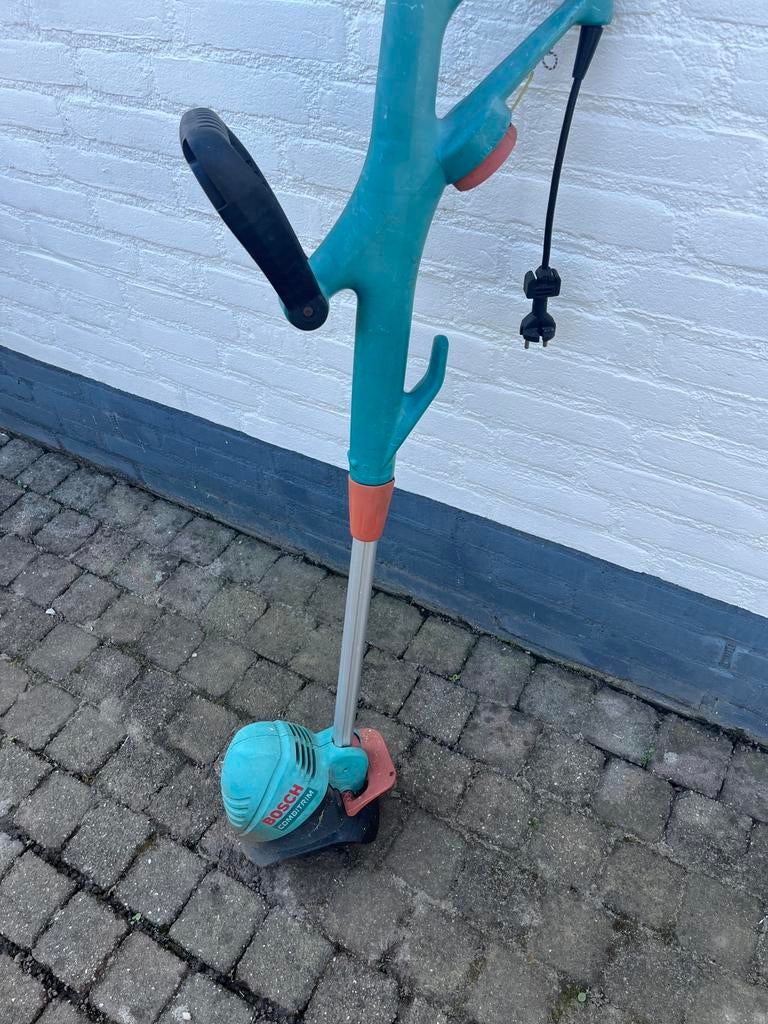 Gardena/bosch/skil grastrimmer in prima staat elektrisch, Tuin en Terras, Grastrimmers, Ophalen of Verzenden, Zo goed als nieuw