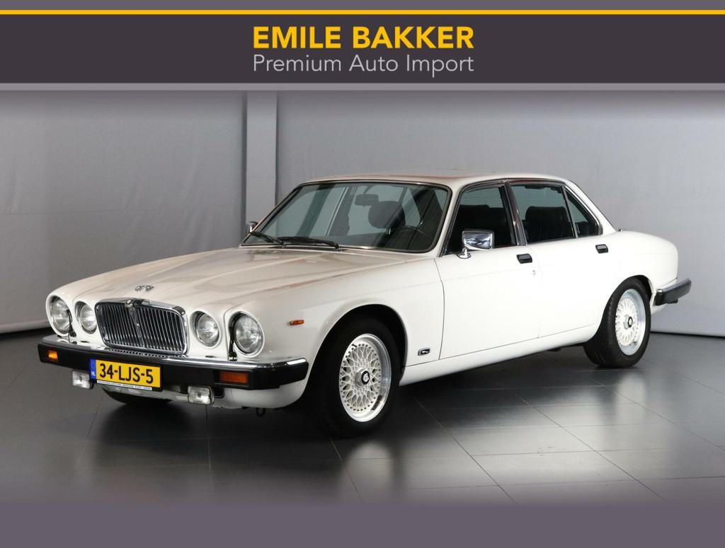 Jaguar Sovereign 5.3 V12 HE Sovereign, Automaat, Zwart, Wit, Leder