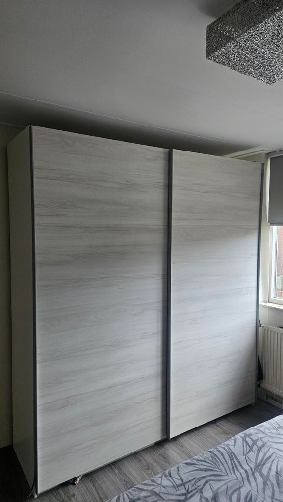 Kledingkast met schuifdeuren, Ophalen, Met deur(en), Gebruikt, 200 cm of meer
