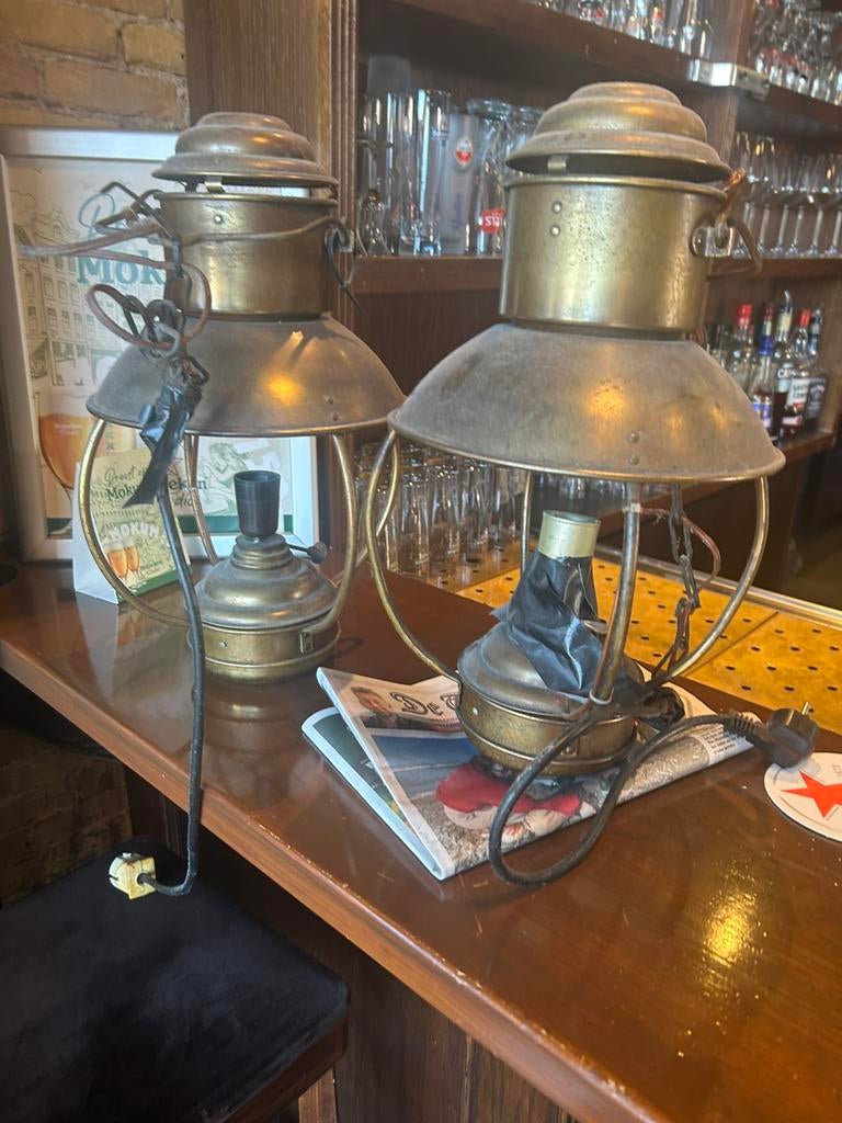 Ouderwetse kroeglamp, Ophalen