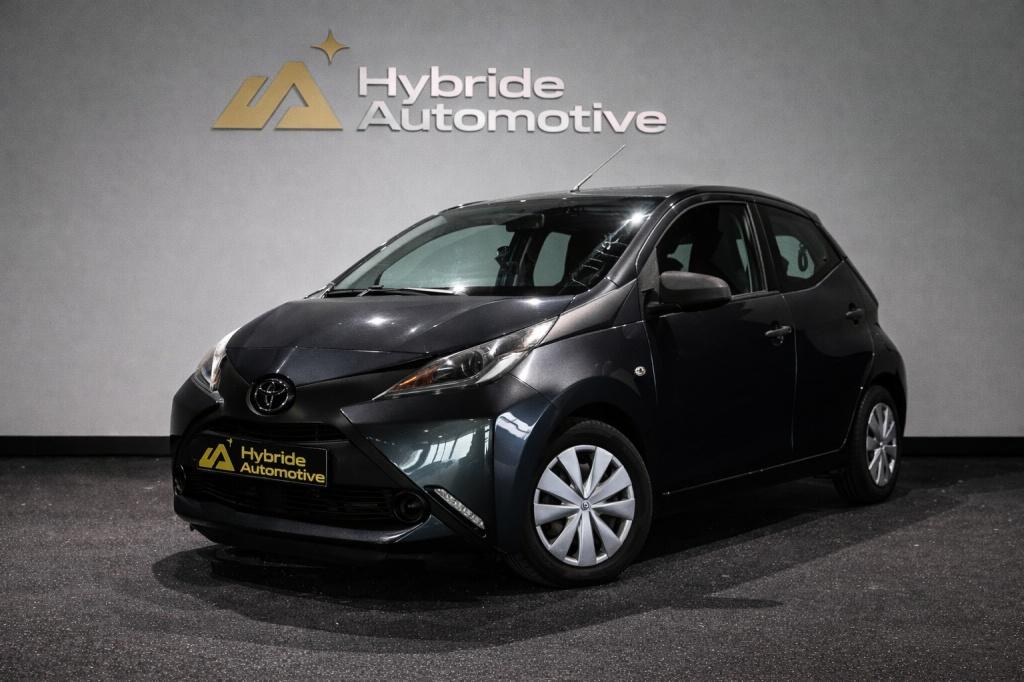 Toyota Aygo 1.0 VVT-i x-now | Hill-hold | Cruise Control, Keurmerk '100% Onderhouden', 12 maanden, Stof, Gebruikt