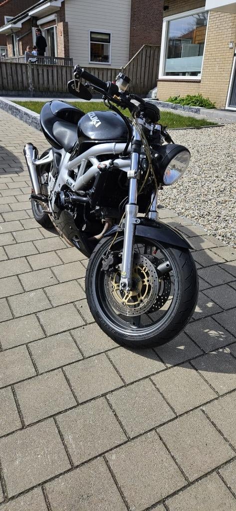 Suzuki SV650 naked, Motoren, Motoren | Suzuki, Particulier, Naked bike, meer dan 35 kW, 2 cilinders, Motorrijbewijs A, LED Verlichting