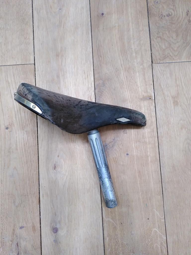Fietszadel vintage, Fietsen en Brommers, Fietsonderdelen, Ophalen of Verzenden, Gebruikt, Zadel