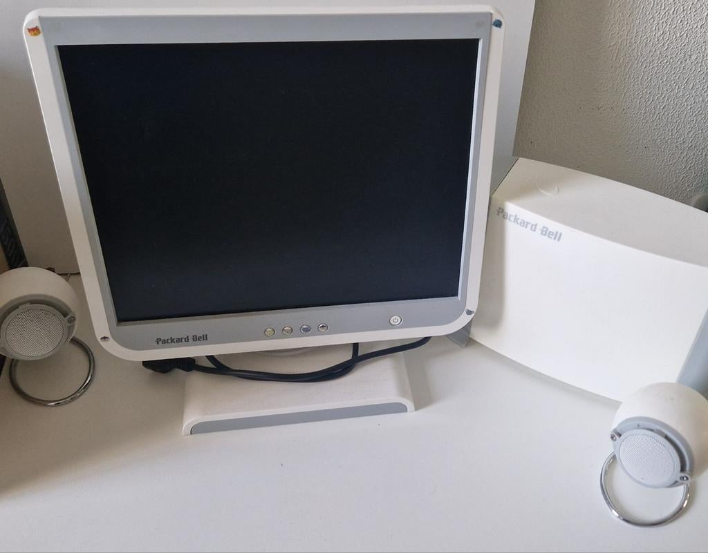 Packard Bell FT700 beeldscherm met speakers, Computers en Software, Monitoren, Ophalen, Gebruikt, Overige typen, Overige resoluties