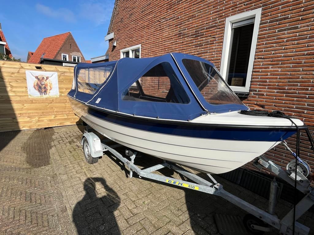 Marfish 440 console boot met klapbare tent, Ophalen, 10 tot 30 pk, Gebruikt, 3 tot 6 meter