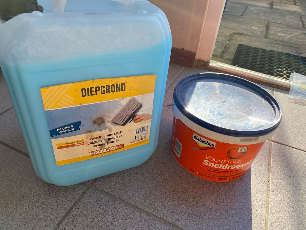 Diepgrond 10 liter en voorstrijk 5 liter, Ophalen, Overige kleuren, 10 tot 15 liter, Verf