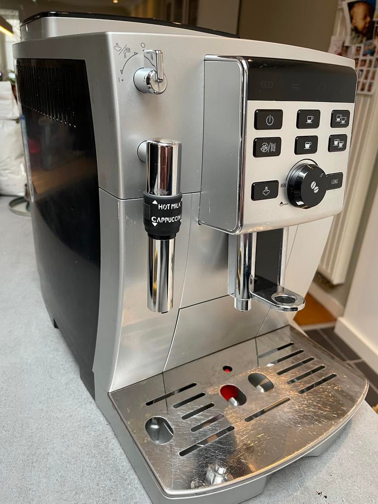 De'Longhi ECAM 23.120.SB volautomaat koffiezetapparaat, Ophalen, Afneembaar waterreservoir, Koffiemachine, Koffiebonen