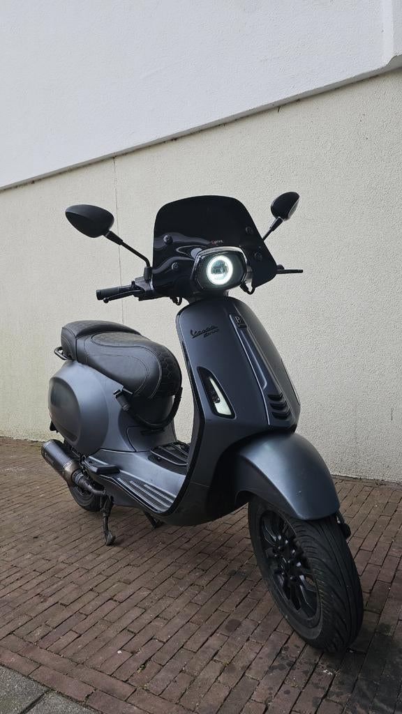 Vespa sprint 200, Ophalen of Verzenden, Zo goed als nieuw, Benzine, Zip