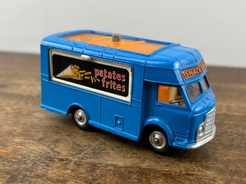 Corgi Toys 471 Smith's Karrier Van Snackbar, Ophalen of Verzenden, Zo goed als nieuw, Auto, Corgi