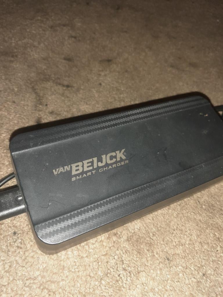 Van Beijck smart charger 5 pins Li-ion battery LBC100201, Fietsen en Brommers, Overige merken, Gebruikt, Ophalen of Verzenden