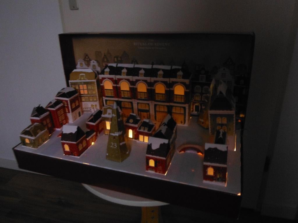 lege maar sfeervolle Rituals adventskalender met lichtjes, Verzenden, Nieuw