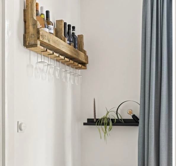 Wijnrek van pallethout, 1 meter, voor 8 glazen en 10 flessen, Ophalen, Gebruikt, 5 tot 15 flessen, Minder dan 50 cm