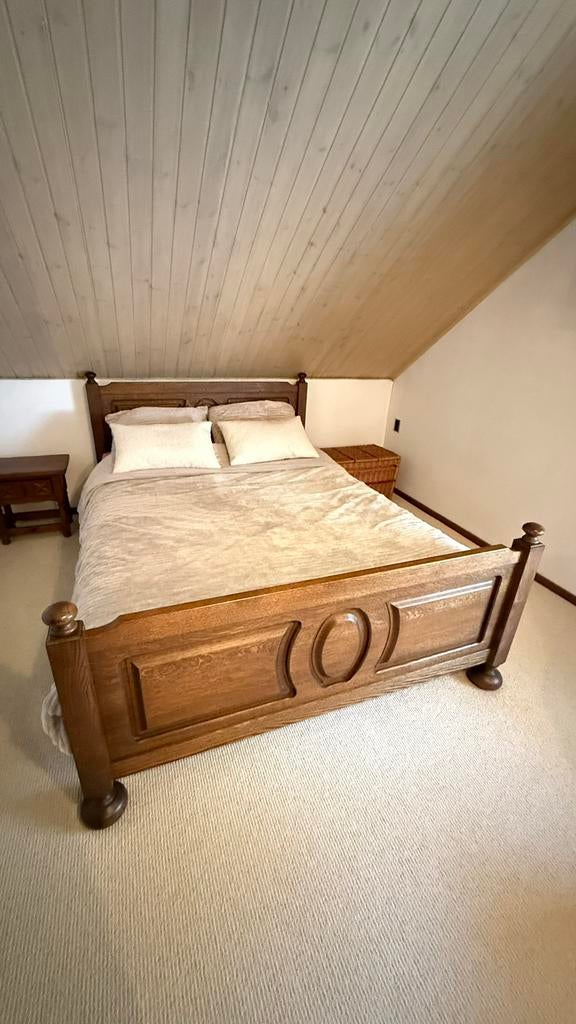 Twee persoons eiken bed, Huis en Inrichting, Slaapkamer | Bedden, Ophalen, Bruin, Tweepersoons, 140 cm