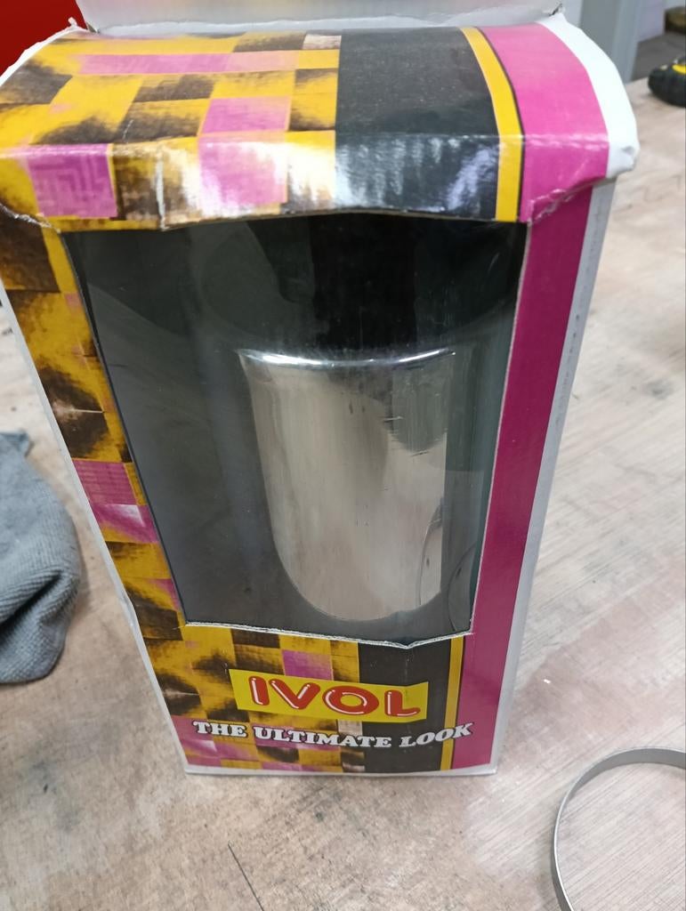 Eind sierstuk 10 cm chroom Chevrolet GMC Dodge, Auto-onderdelen, Uitlaatsystemen, Ophalen of Verzenden, Nieuw, Overige automerken