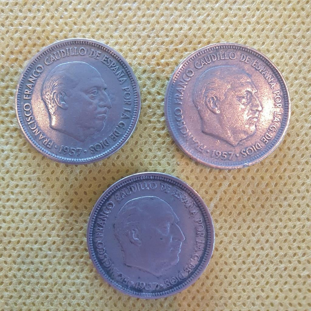 Spaanse 5 pesetas 1957 in het sterretje nr 58, Postzegels en Munten, Munten | Europa | Niet-Euromunten, Ophalen of Verzenden, Overige landen