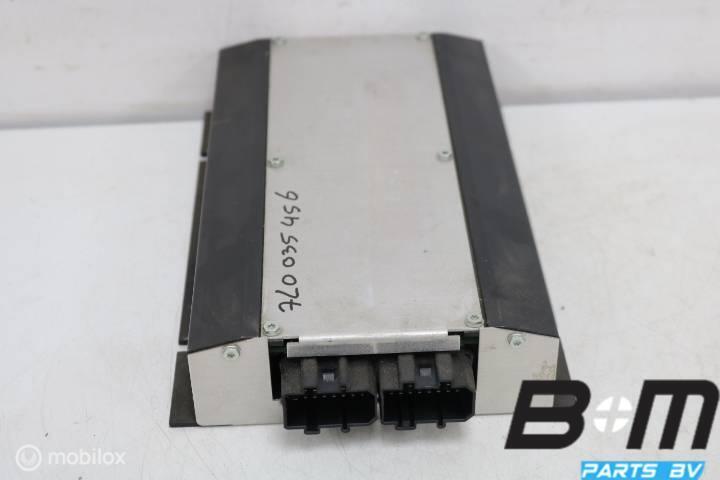 Versterker VW Transporter T5 Multivan 7L0035456, Gebruikt