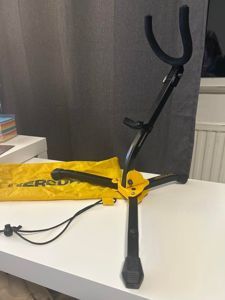 Hercules Saxofoon Standaard (alt en tenor), Ophalen of Verzenden, Gebruikt, Instrumentstandaard, Saxofoon