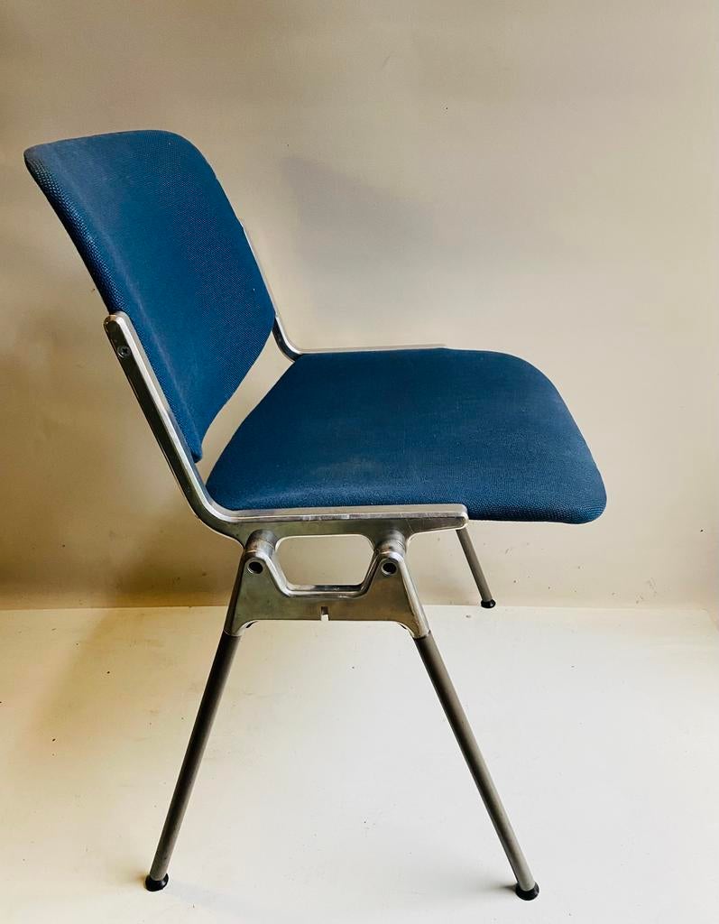 Castelli stoel DSC 106 design G. Piretti, Huis en Inrichting, Stoelen, Castelli, Italie, Gebruikt, Blauw