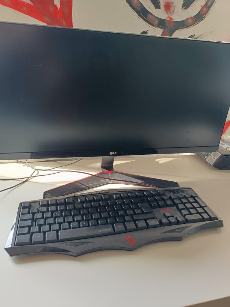 LG UltraWide Gaming Monitor met Toetsenbord, Computers en Software, Monitoren, Full HD, Zo goed als nieuw, HDMI, 61 t/m 100 Hz