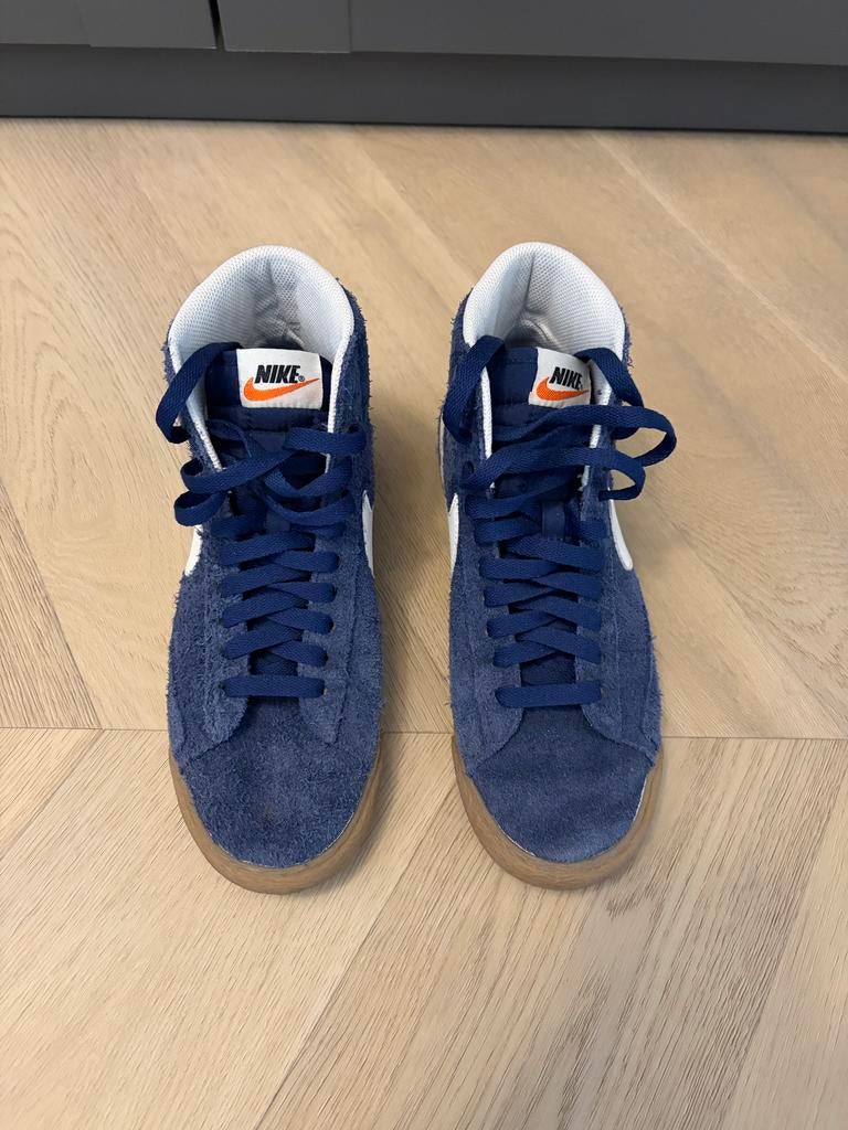 Nike Blazer Mid '77 Vintage - Donkerblauw Suede, Kleding | Dames, Schoenen, Zo goed als nieuw, Sneakers of Gympen, Blauw, Ophalen