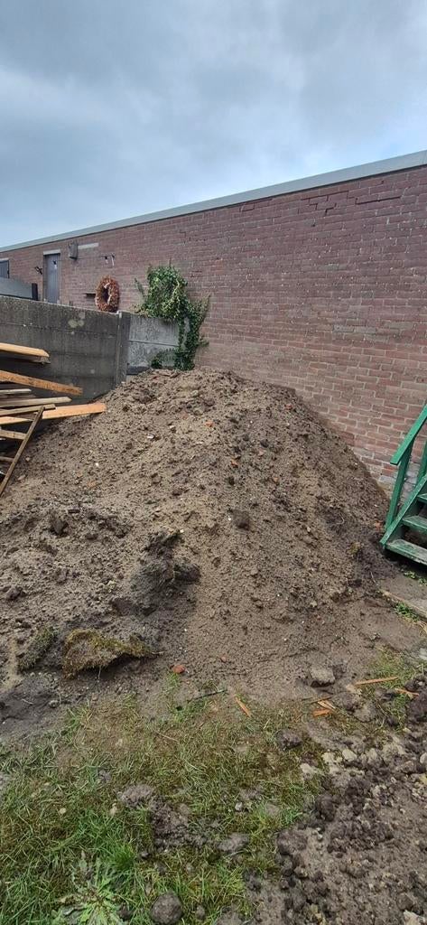 Grote hoop grond gratis af te halen, Tuin en Terras, Zand, Ophalen, Overige typen