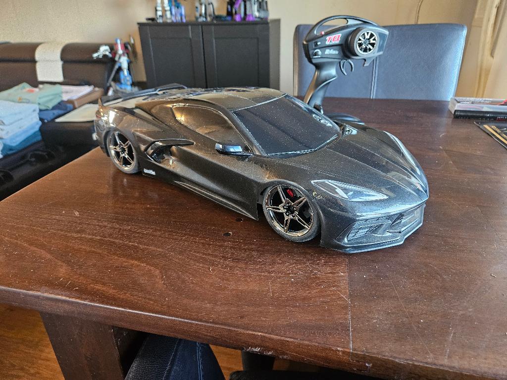 2X Traxxas corvette stingray 1:10, Hobby en Vrije tijd, Modelbouw | Radiografisch | Auto's, Elektro, Ophalen of Verzenden, Zo goed als nieuw