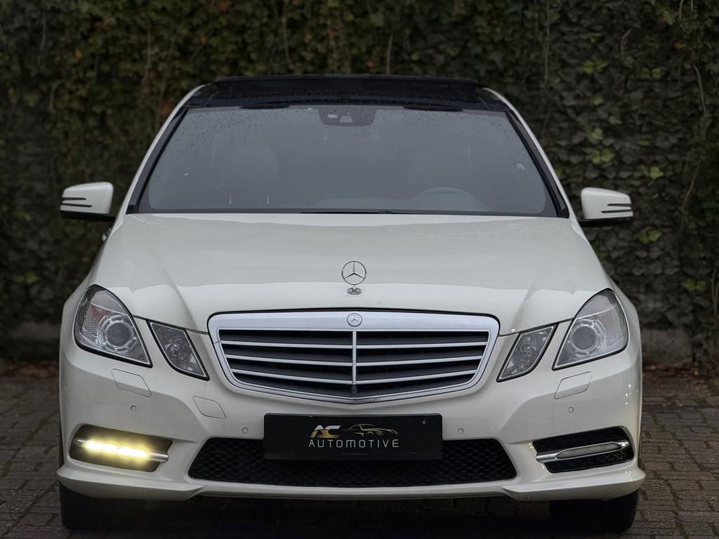 Mercedes-Benz E-klasse 500 AMG-Line Pano Leder, Achterwielaandrijving, Gebruikt, 8 cilinders, Wit