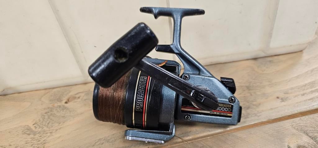 DAIWA PROCASTER 8000D WERPMOLEN, Ophalen of Verzenden, Gebruikt, Molen