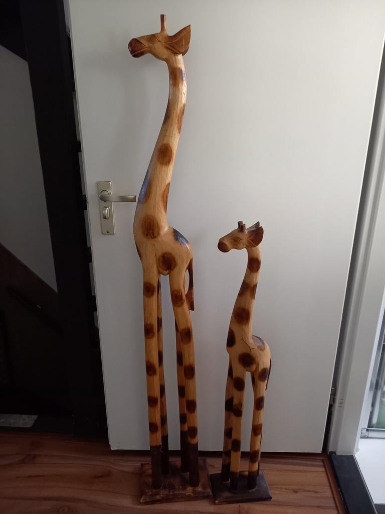 2 mooie houten giraffen / giraf / groot en klein / decoratie, Ophalen, Gebruikt
