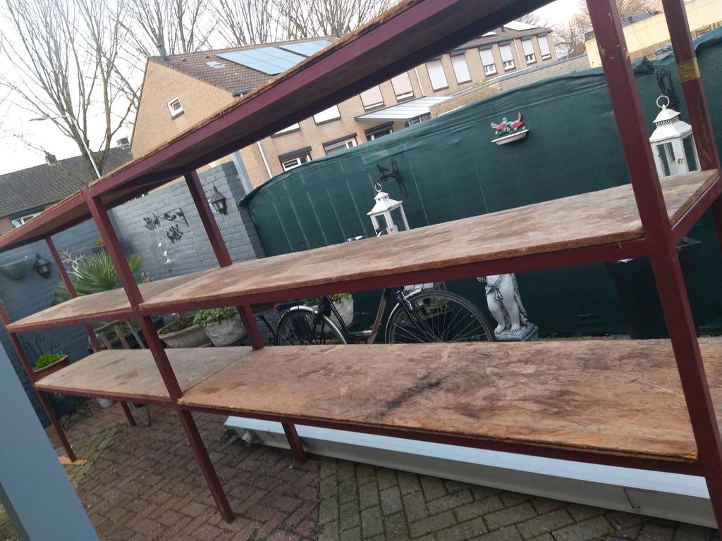 Te koop moei rek 2 stuks, Doe-het-zelf en Verbouw, Steigers, Ophalen, Overige typen, Minder dan 2 meter