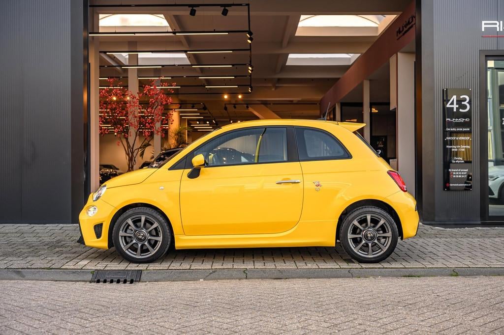 Abarth 595 1.4 T-Jet Abarth 595 |carplay|Yellow|Led|Garantie, Voorwielaandrijving, 145 pk, Stof, Gebruikt