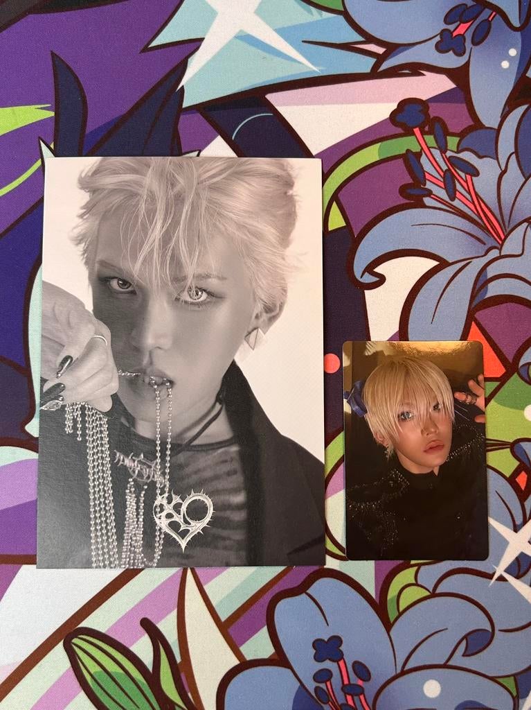 Xlov Hyun uxlxve N ver. photocard and special pack postcard, Ophalen of Verzenden, Zo goed als nieuw, Foto of Kaart