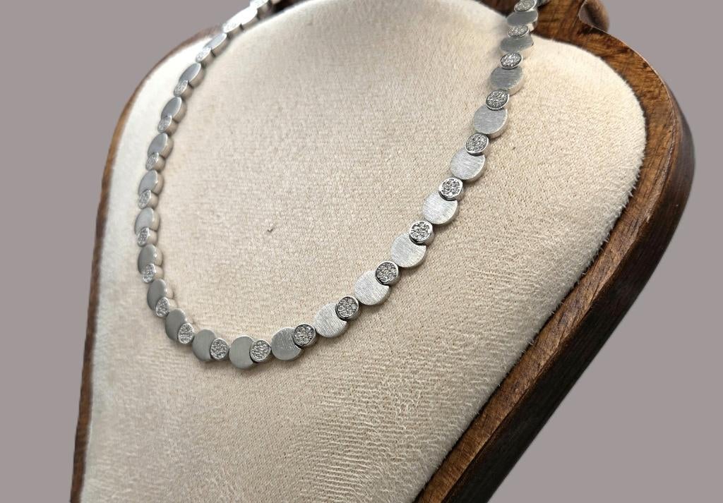 Zilveren bolletjes ketting met zirkonia's. 2026/194, ., Nieuw, Ophalen of Verzenden, .