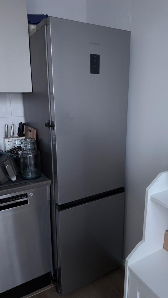 Samsung koelkast met vriezer, Witgoed en Apparatuur, Koelkasten en IJskasten, Ophalen, 200 liter of meer, 160 cm of meer, Zo goed als nieuw