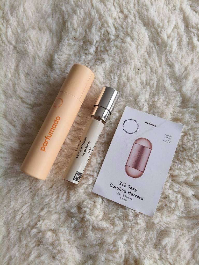 Parfumado sample 212 Sexy + verzendkoker, Ophalen of Verzenden, Zo goed als nieuw