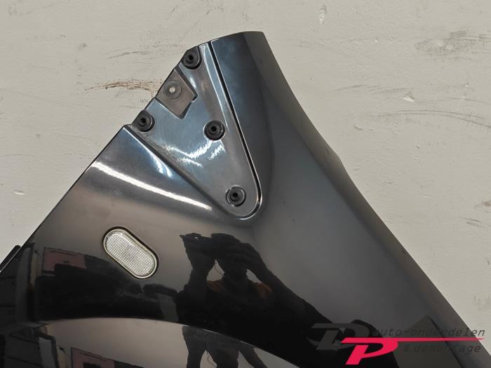 Scherm rechts-voor van een Renault Twingo (NV676), Auto-onderdelen, Gebruikt, -, Renault, -