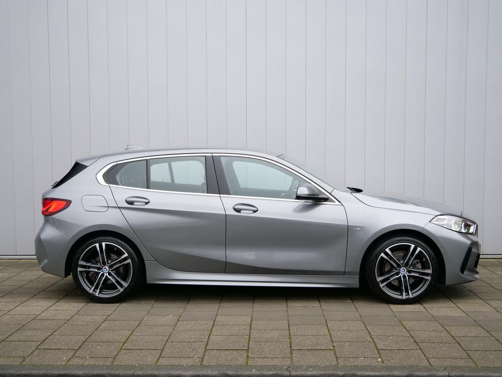 BMW 1-serie 116i Business Edition Plus 109 Pk M-Sport / Navi, Gebruikt, Bedrijf, Handgeschakeld, 19 km/l