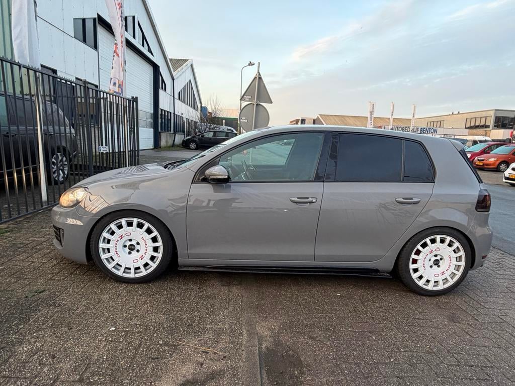 Volkswagen Golf 2.0 154KW 2009 Grijs, Voorwielaandrijving, 4 cilinders, 1984 cc, 14 km/l